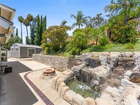 25805  Chapel Hill  , Lake Forest, CA