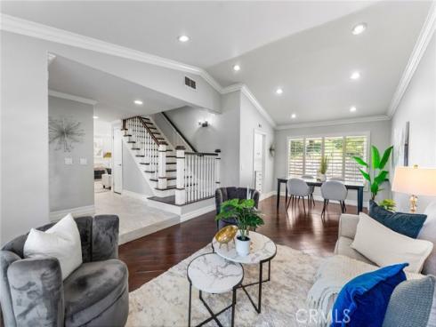 25805  Chapel Hill  , Lake Forest, CA