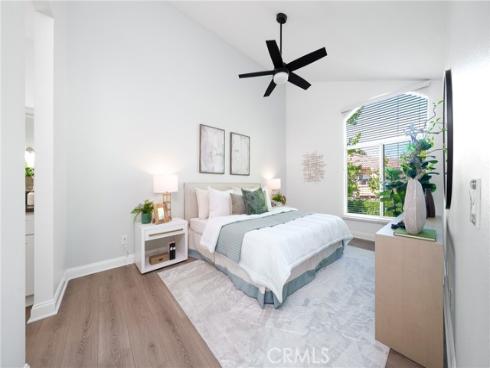19431 Rue De Valore 38B , Lake Forest, CA