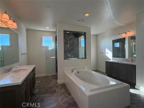 21 Barberry , Lake Forest, CA