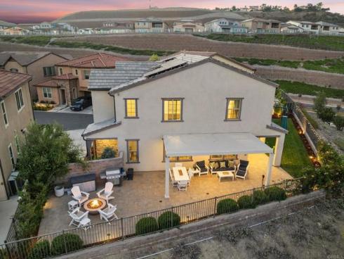 1832 Aliso Canyon Dr , Lake Forest, CA