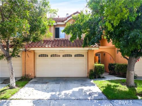 19076 Canyon Terrace Drive , Lake Forest, CA