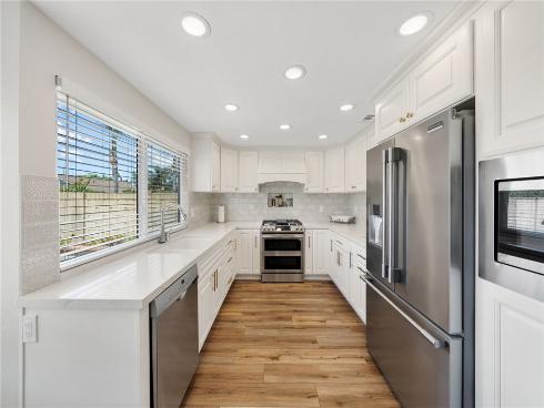 26152  Sally  , Lake Forest, CA