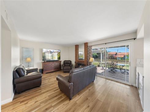 26152  Sally  , Lake Forest, CA