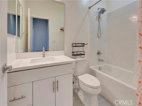 76 Finch , Lake Forest, CA
