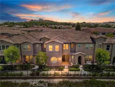 76 Finch , Lake Forest, CA