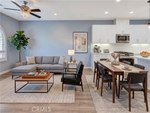 76 Finch , Lake Forest, CA