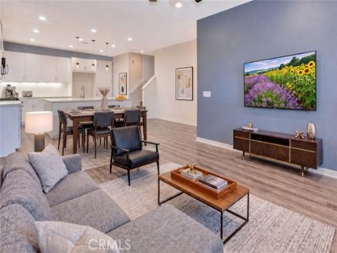 76 Finch , Lake Forest, CA