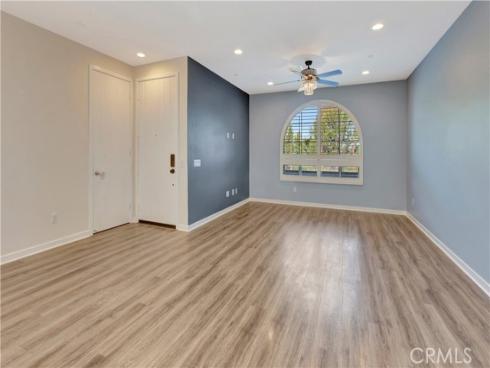 76 Finch , Lake Forest, CA