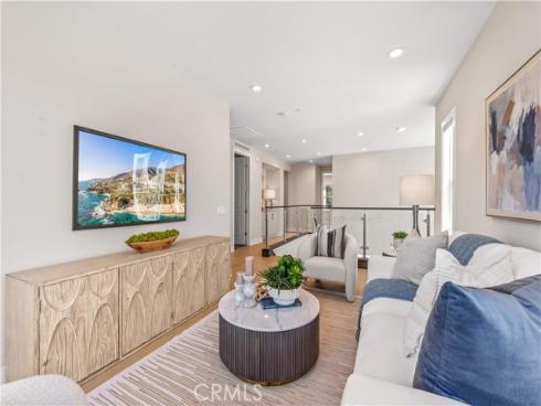 400 Riverbend , Lake Forest, CA
