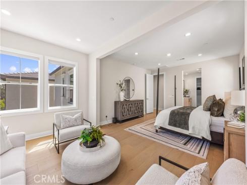400 Riverbend , Lake Forest, CA