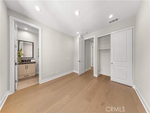 400 Riverbend , Lake Forest, CA