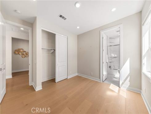 400 Riverbend , Lake Forest, CA