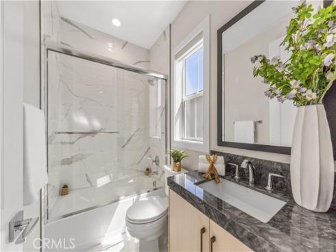 400 Riverbend , Lake Forest, CA