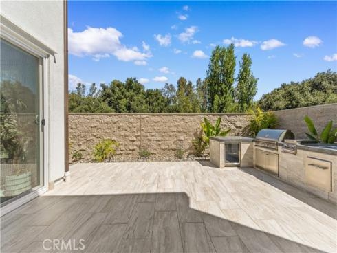 400 Riverbend , Lake Forest, CA