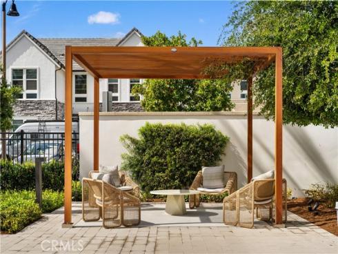 400 Riverbend , Lake Forest, CA