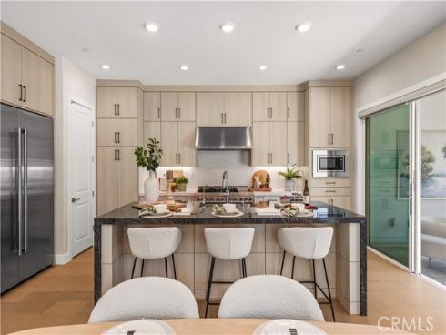 400 Riverbend , Lake Forest, CA