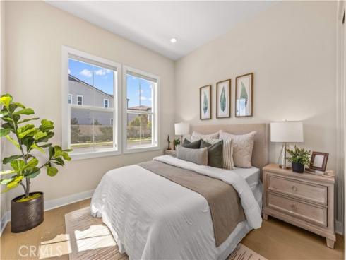 400 Riverbend , Lake Forest, CA