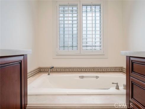 3081 Main Way , Los Alamitos, CA