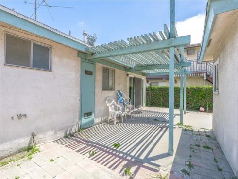 10921 Walnut , Los Alamitos, CA