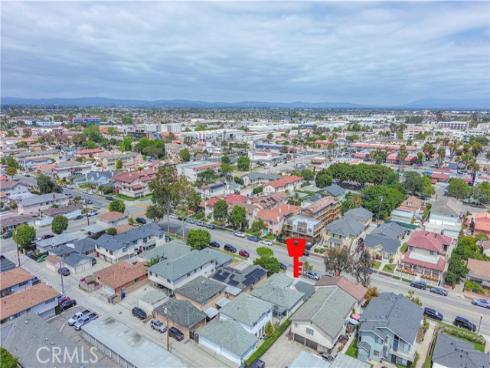 10921 Walnut , Los Alamitos, CA