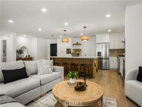 3721 La Colmena Way, Los Alamitos, CA