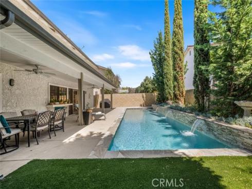 3902  Toland  , Los Alamitos, CA