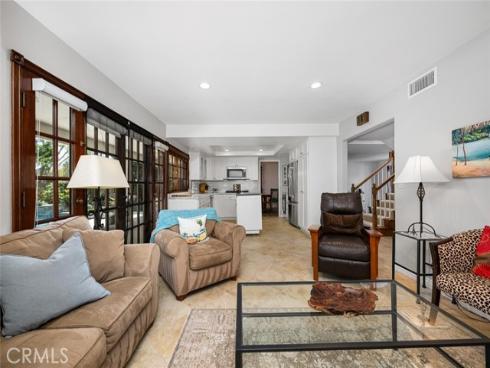 3902  Toland  , Los Alamitos, CA