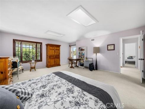 3902  Toland  , Los Alamitos, CA