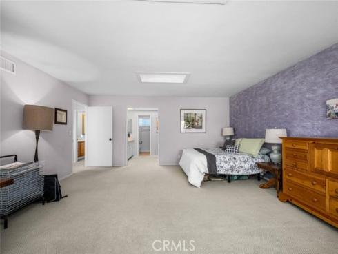 3902  Toland  , Los Alamitos, CA