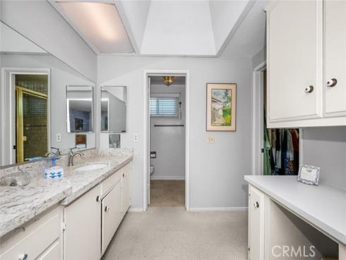 3902  Toland  , Los Alamitos, CA