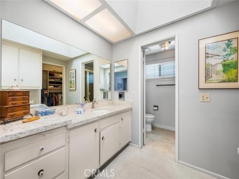 3902  Toland  , Los Alamitos, CA