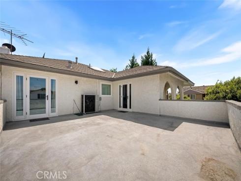 3902  Toland  , Los Alamitos, CA