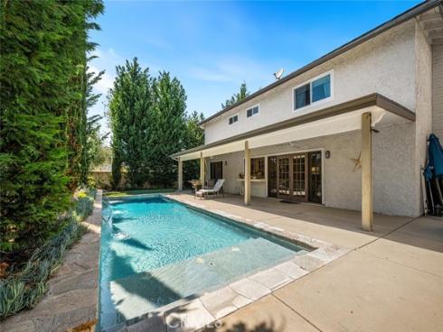 3902  Toland  , Los Alamitos, CA