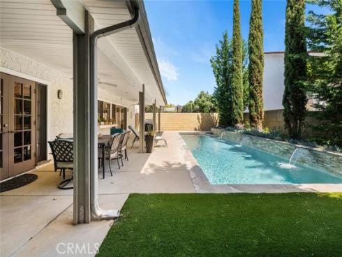 3902  Toland  , Los Alamitos, CA