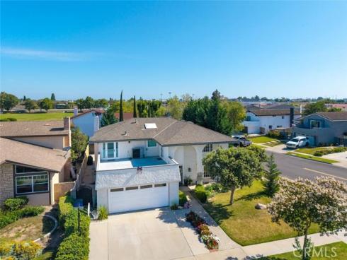 3902  Toland  , Los Alamitos, CA