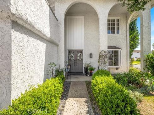 3902  Toland  , Los Alamitos, CA