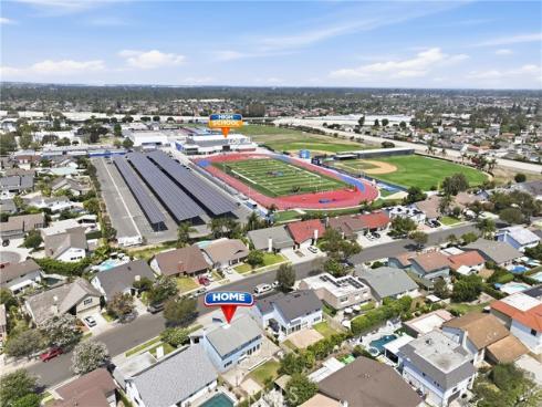 10292 Humbolt Street , Los Alamitos, CA