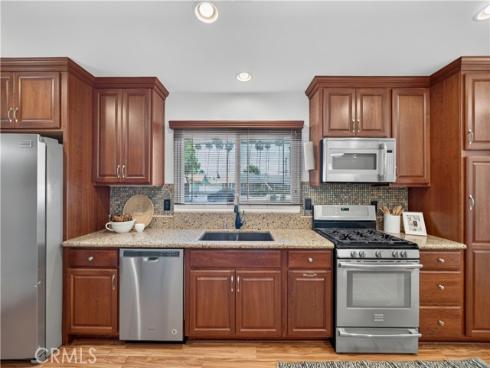 11331 Reagan , Los Alamitos, CA