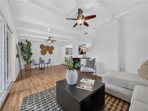 11331 Reagan , Los Alamitos, CA