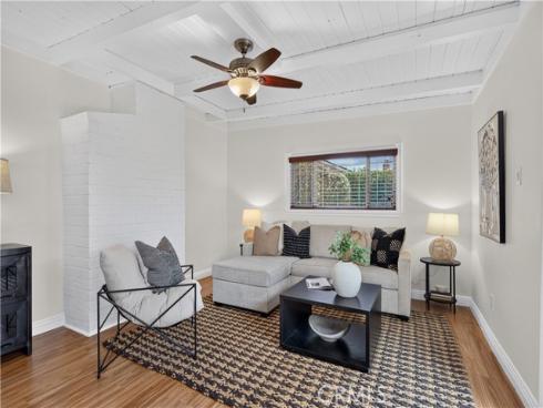 11331 Reagan , Los Alamitos, CA