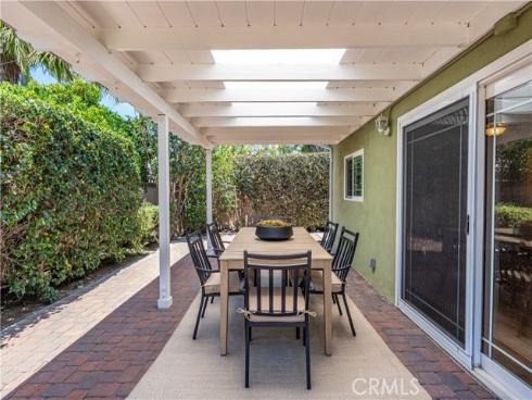 11331 Reagan , Los Alamitos, CA