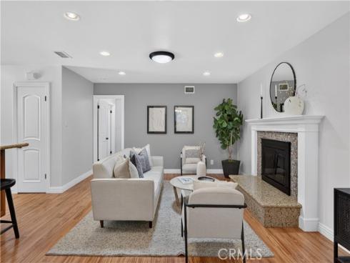 11331 Reagan , Los Alamitos, CA