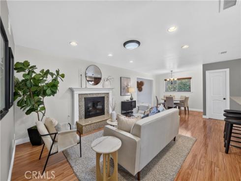 11331 Reagan , Los Alamitos, CA
