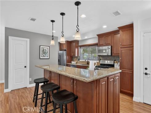 11331 Reagan , Los Alamitos, CA