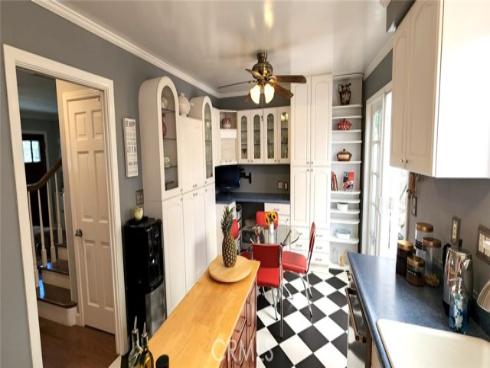 3342  Bradbury  18 , Los Alamitos, CA