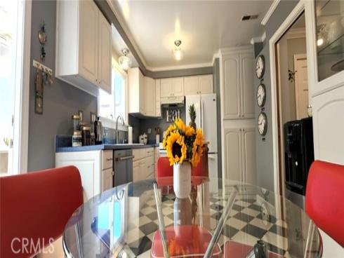 3342  Bradbury  18 , Los Alamitos, CA