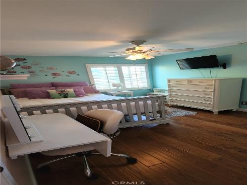 3342  Bradbury  18 , Los Alamitos, CA