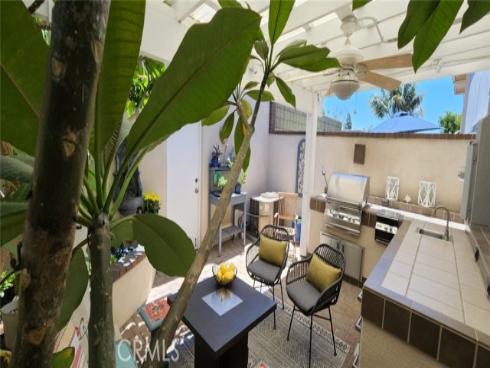 3342  Bradbury  18 , Los Alamitos, CA