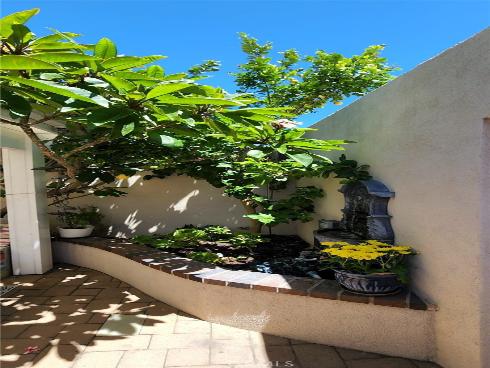 3342  Bradbury  18 , Los Alamitos, CA